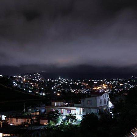 Latei Ville Inn Шилонг Екстериор снимка