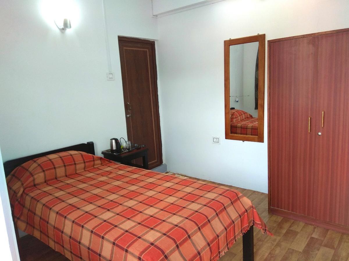 Latei Ville Inn Шилонг Екстериор снимка